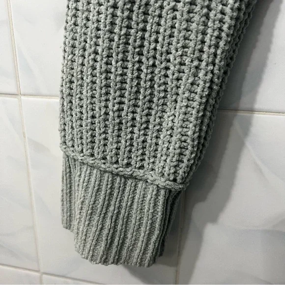 Aeropostale Chenille Knit Sage Oversized Cropped Sweater Women's M Coastal Cozy - Picture 6 of 10